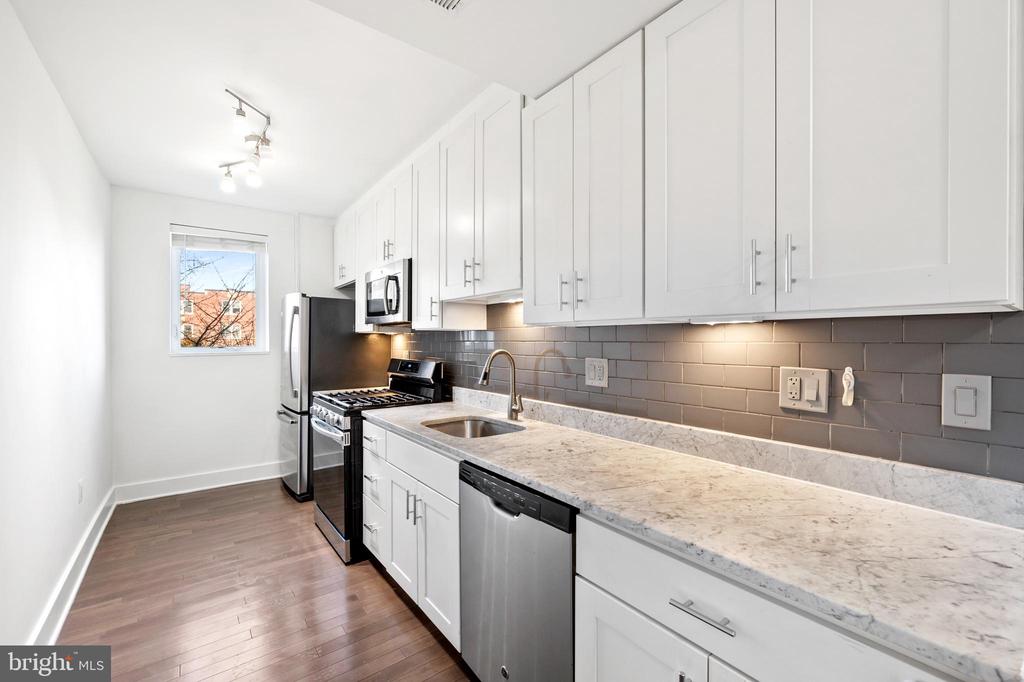 110 GALLATIN STREET NW 11