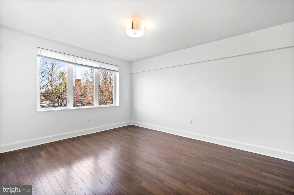 110 GALLATIN STREET NW 11