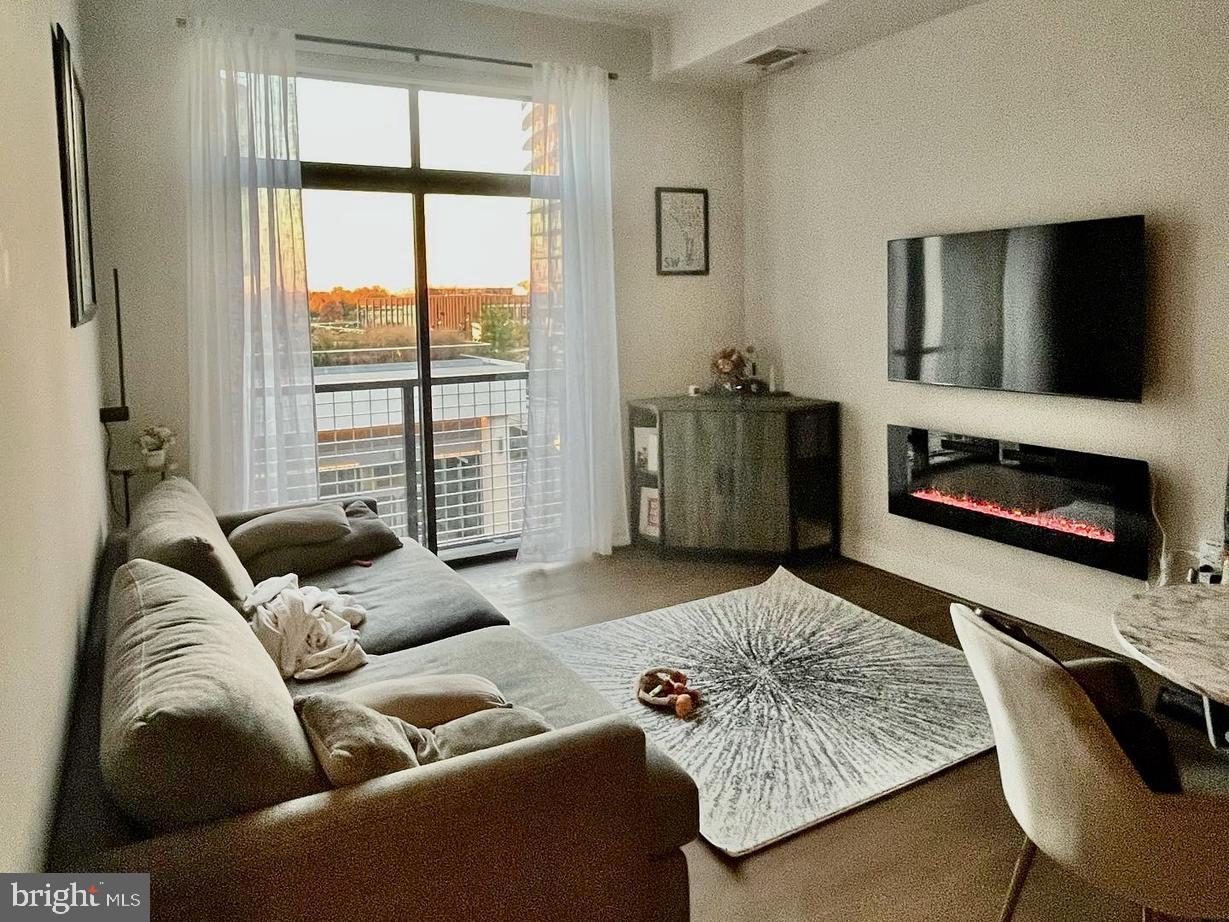 525 WATER STREET SW 314