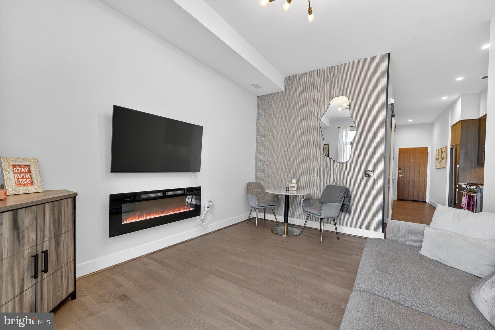 525 WATER STREET SW 314