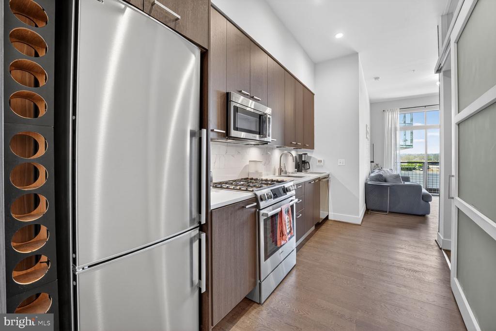 525 WATER STREET SW 314
