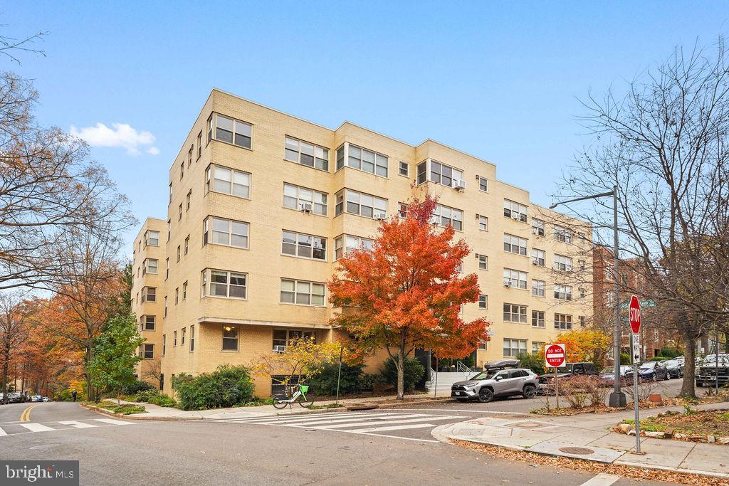 3025 ONTARIO ROAD NW 203