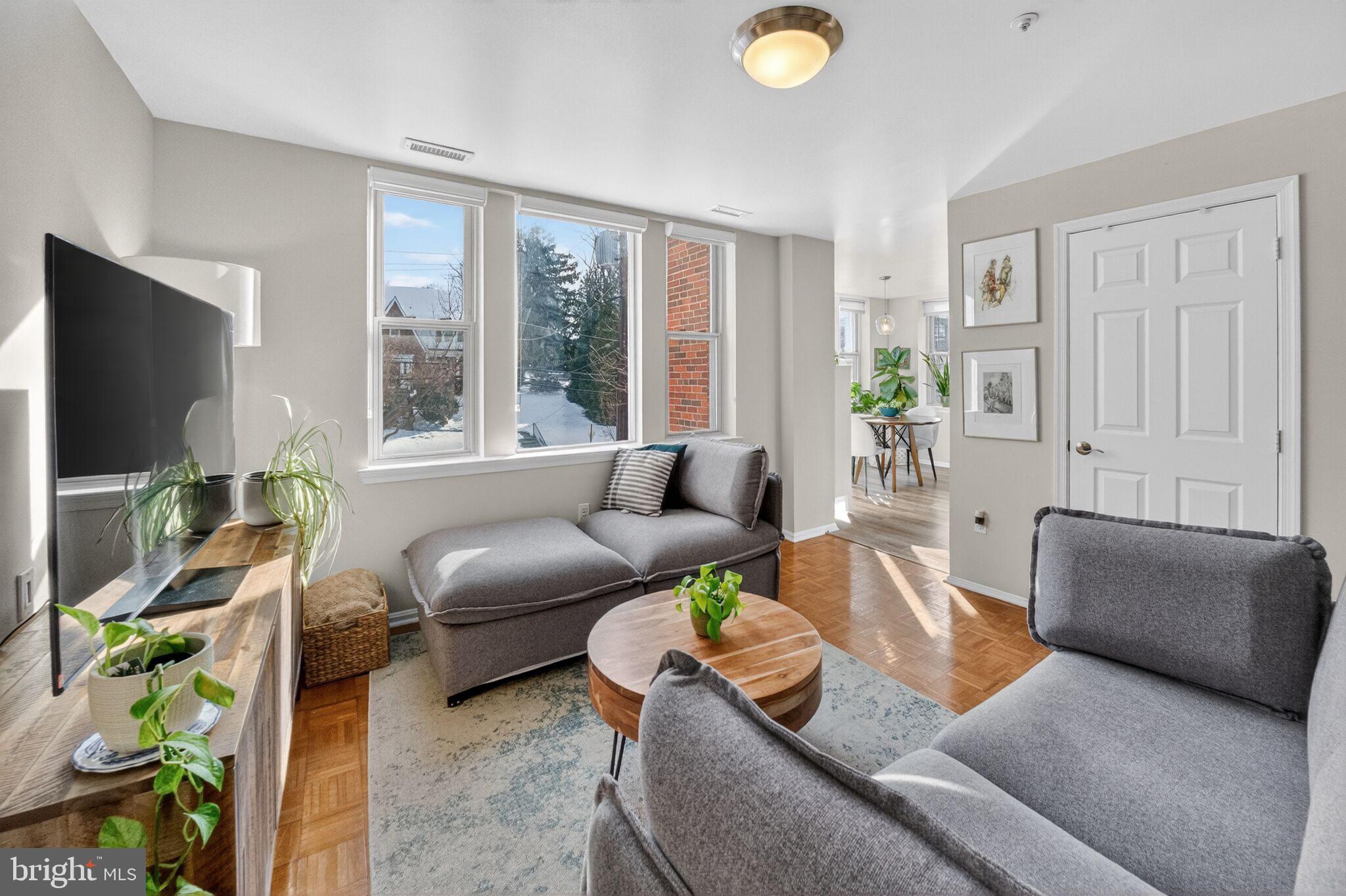 1218 PERRY STREET NE 201