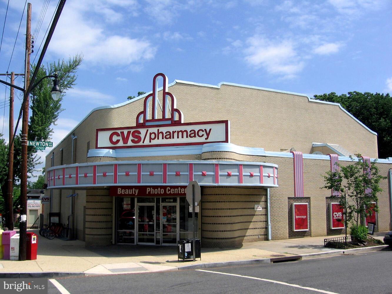 1218 PERRY STREET NE 201