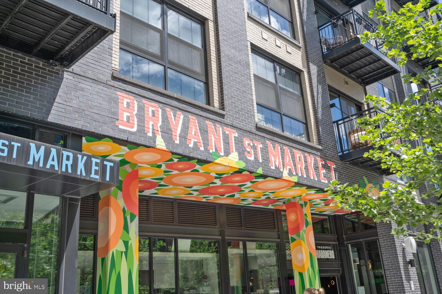 1218 PERRY STREET NE 201