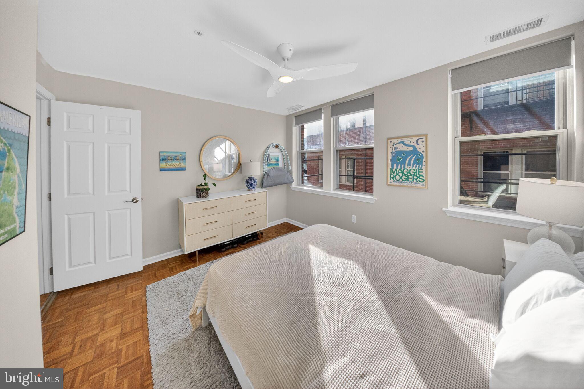 1218 PERRY STREET NE 201