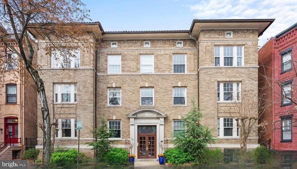 116 6TH STREET NE 105