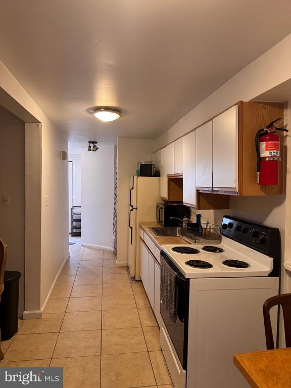 1513 MASSACHUSETTS AVENUE SE Unit: UNIT B
