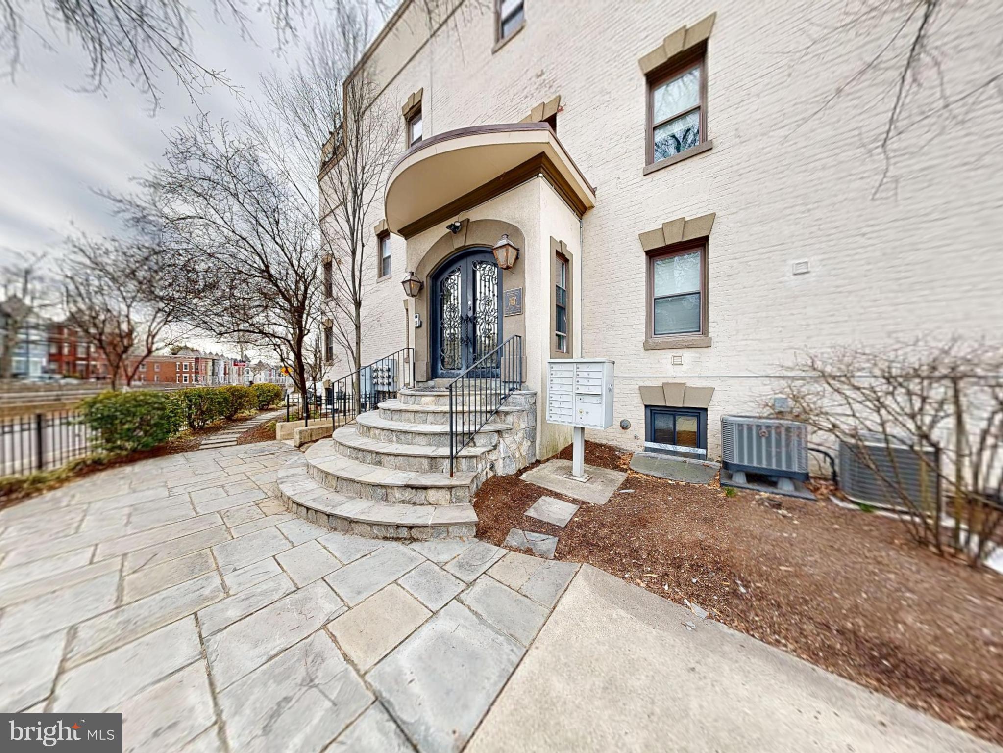 6 RHODE ISLAND AVENUE NW 2