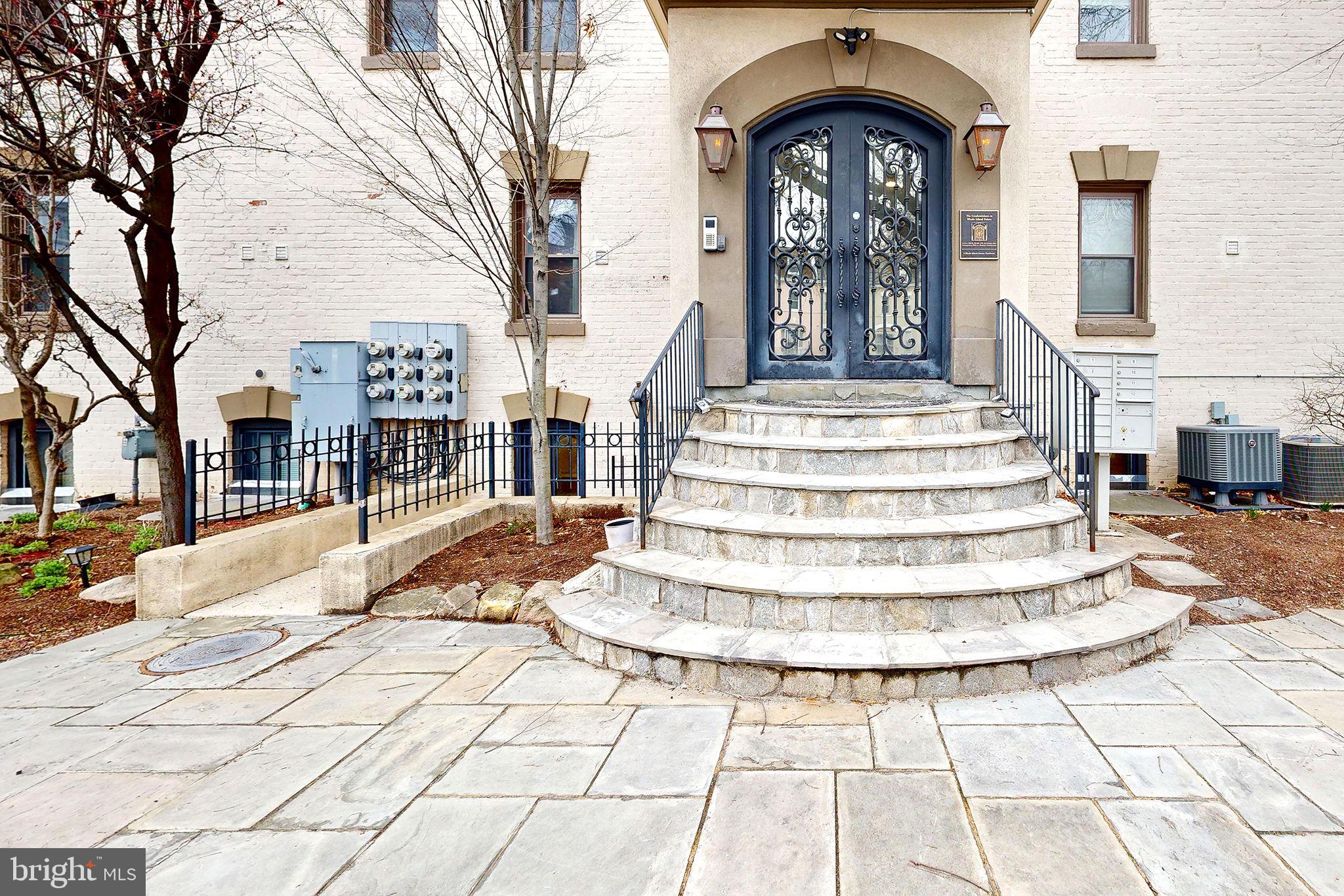 6 RHODE ISLAND AVENUE NW 2