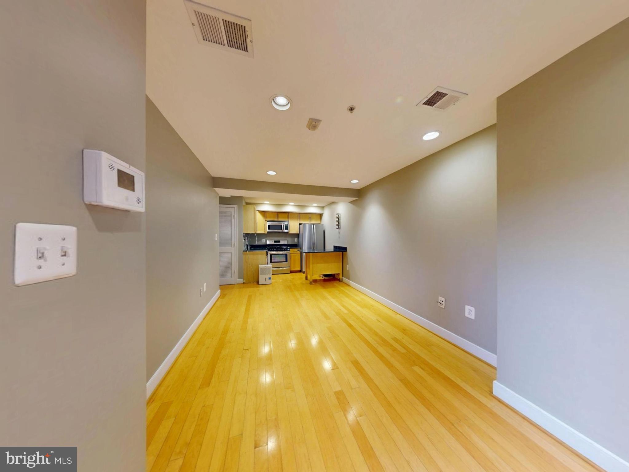 6 RHODE ISLAND AVENUE NW 2