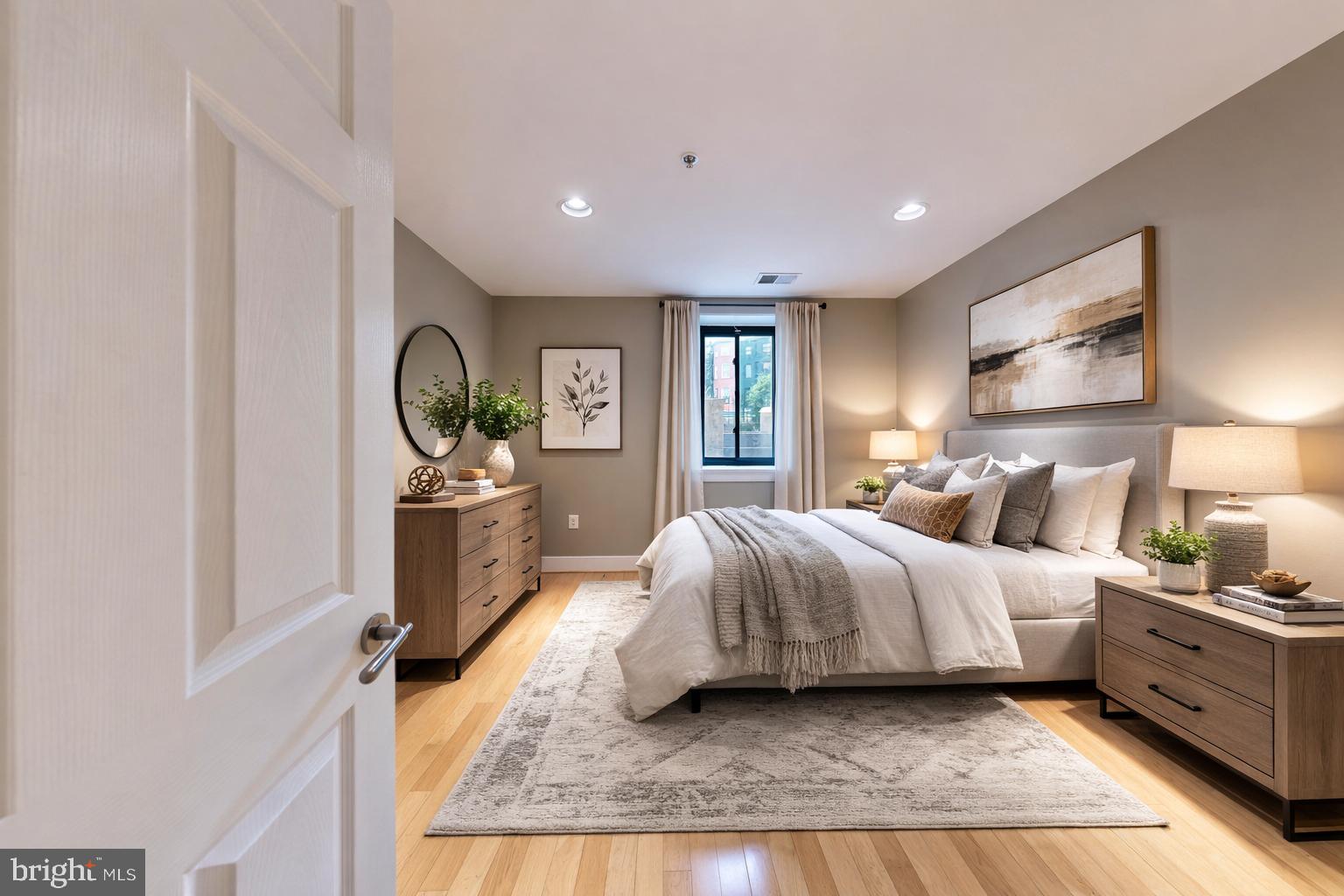 6 RHODE ISLAND AVENUE NW 2