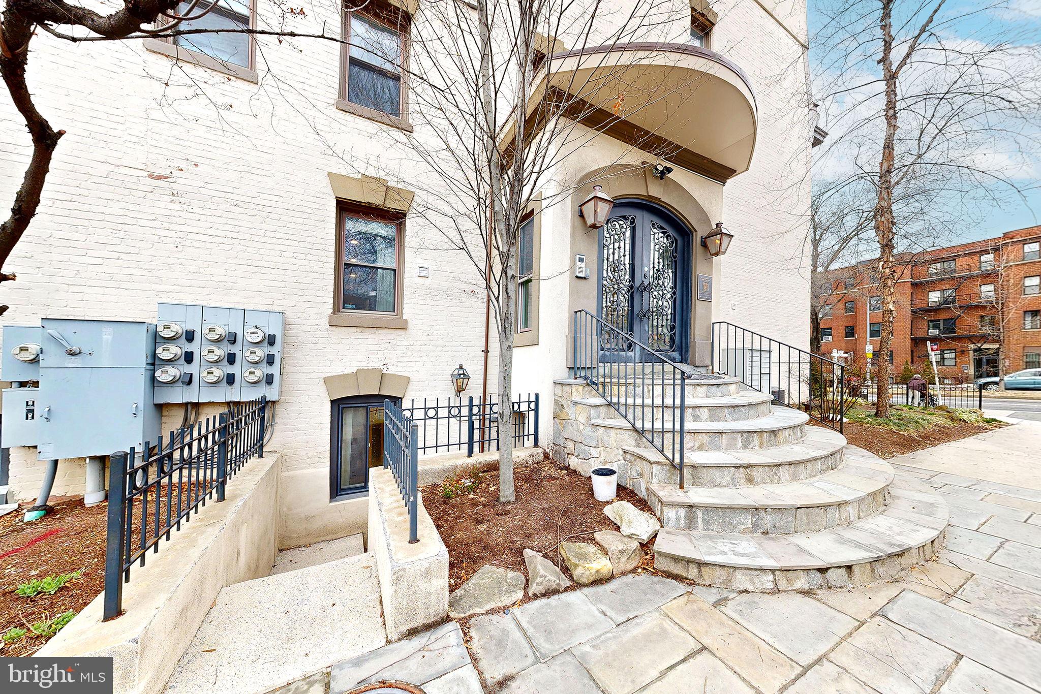 6 RHODE ISLAND AVENUE NW 2