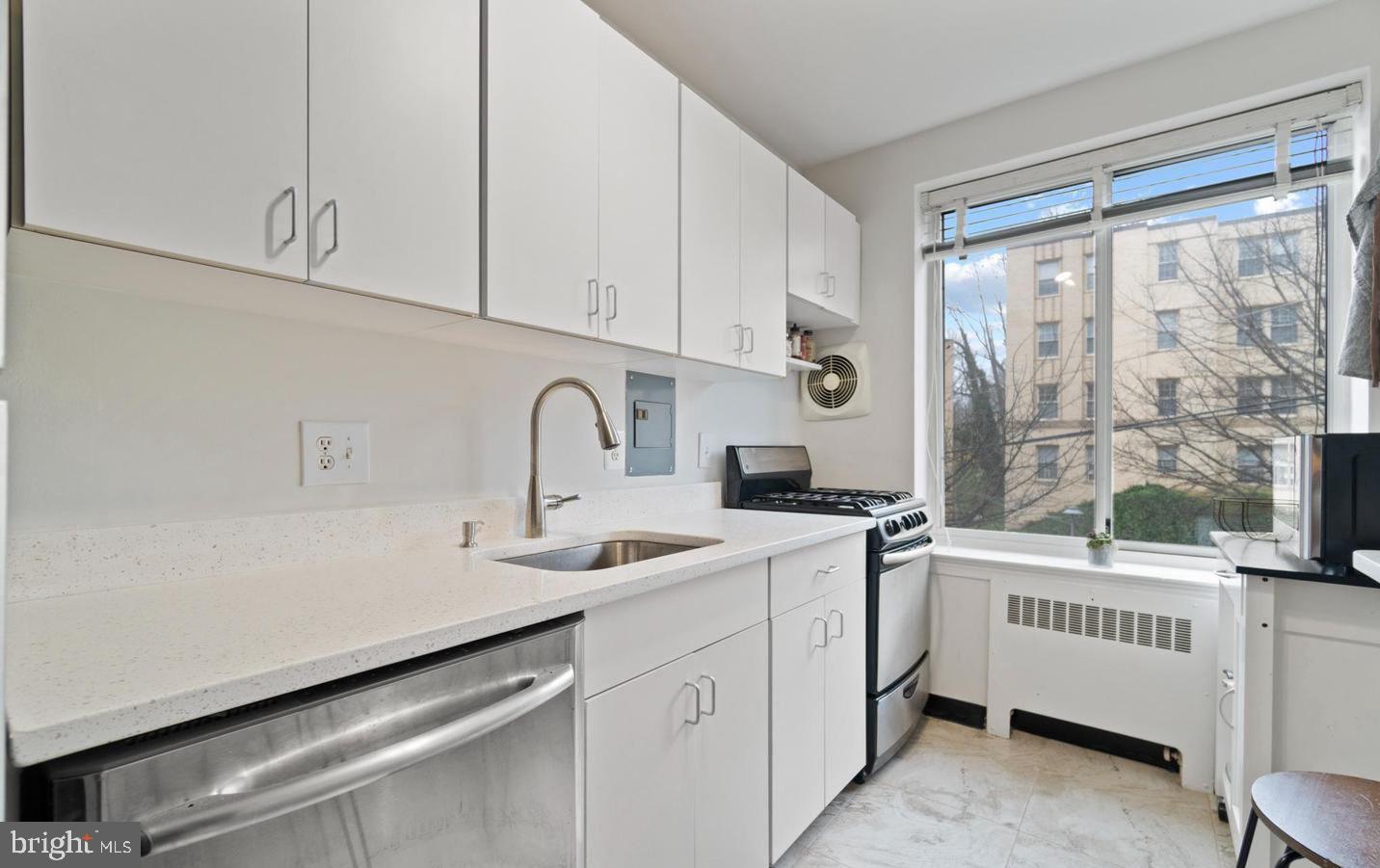 4100 W STREET NW 410