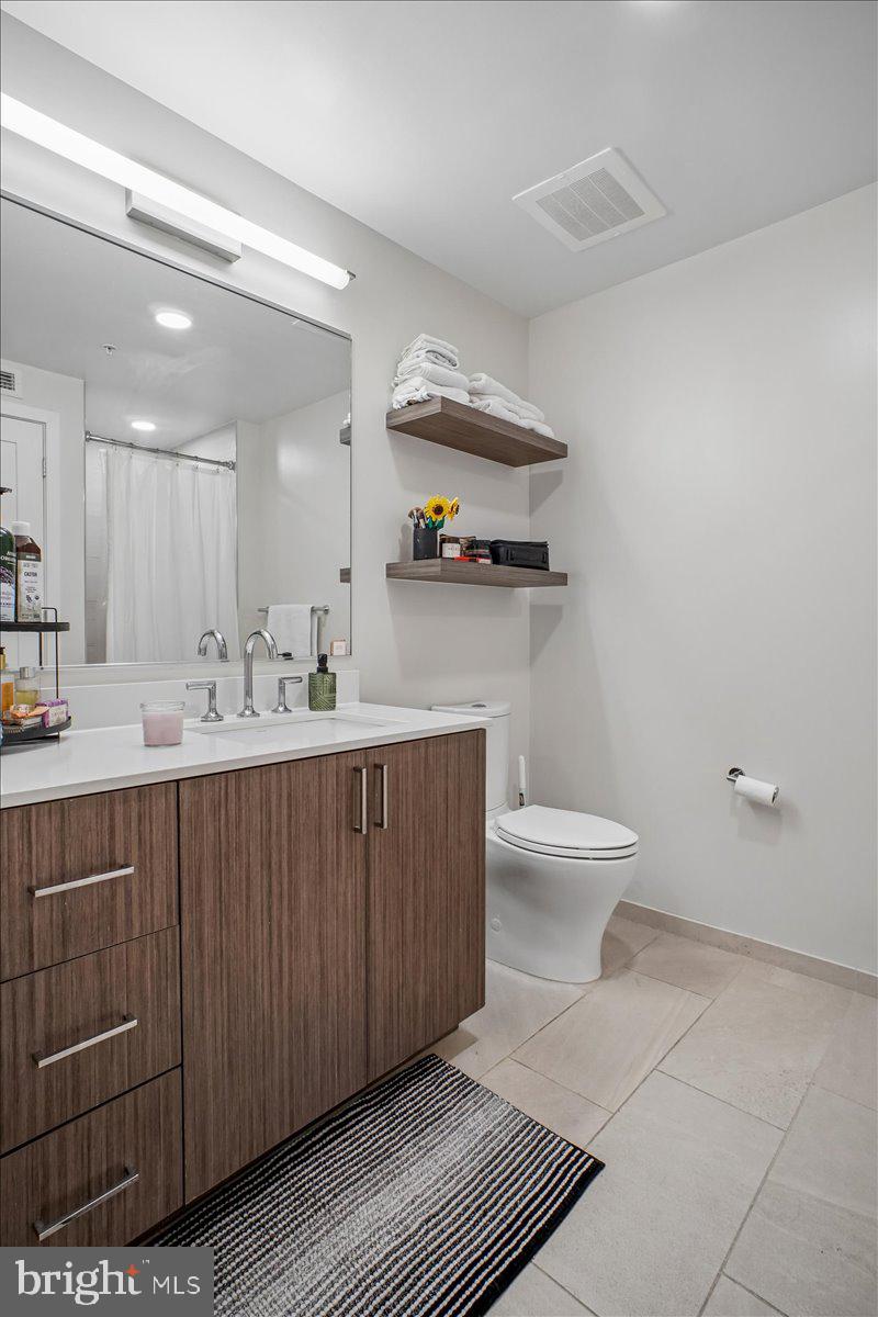 1211 VAN STREET SE 403