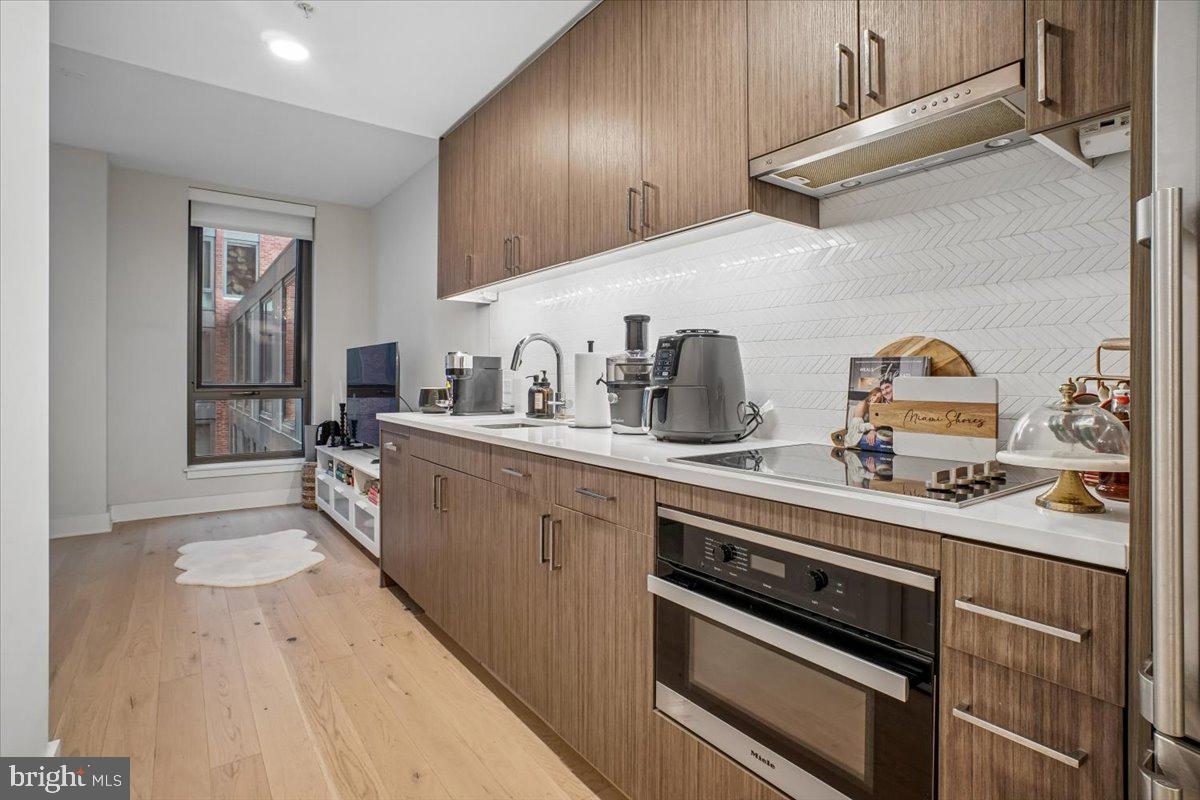 1211 VAN STREET SE 403