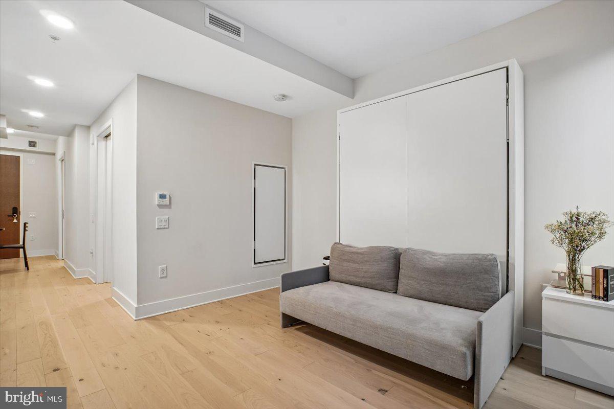 1211 VAN STREET SE 403