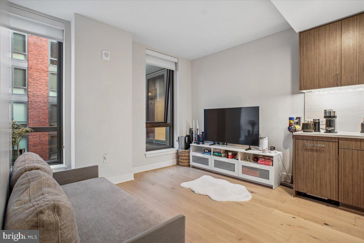 1211 VAN STREET SE 403