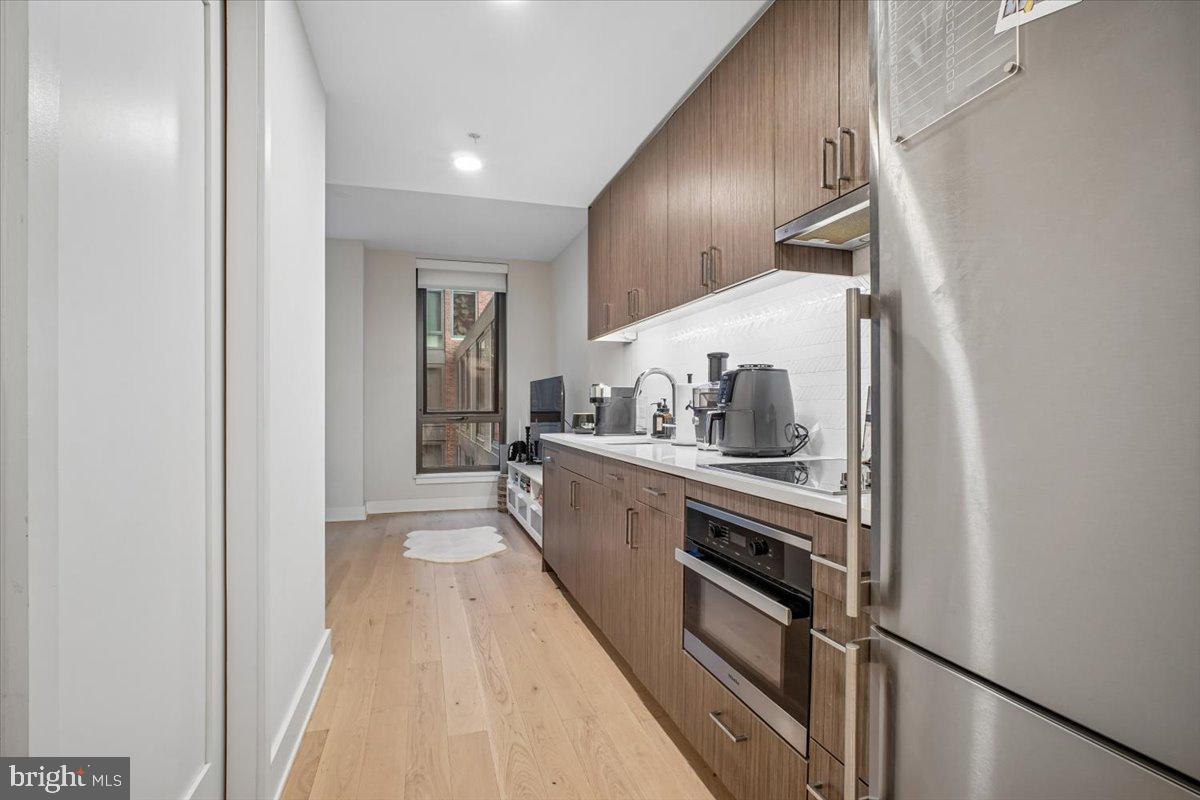 1211 VAN STREET SE 403