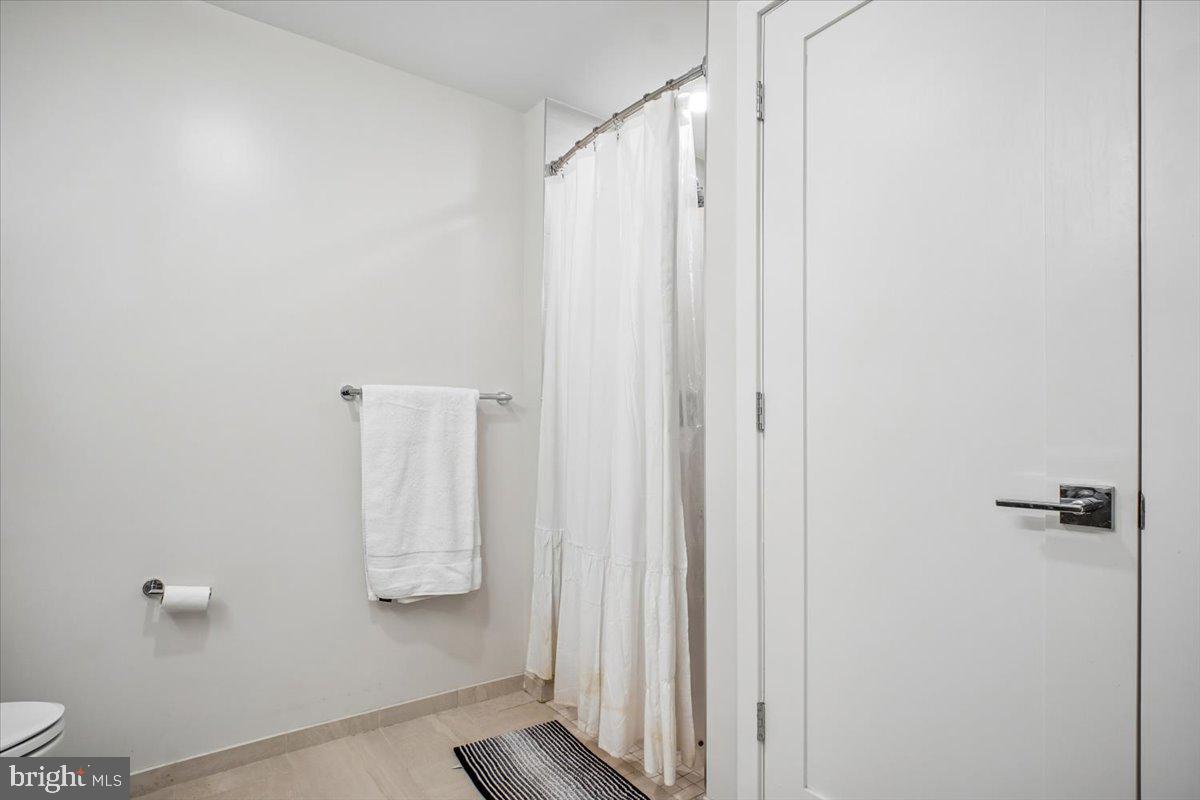 1211 VAN STREET SE 403