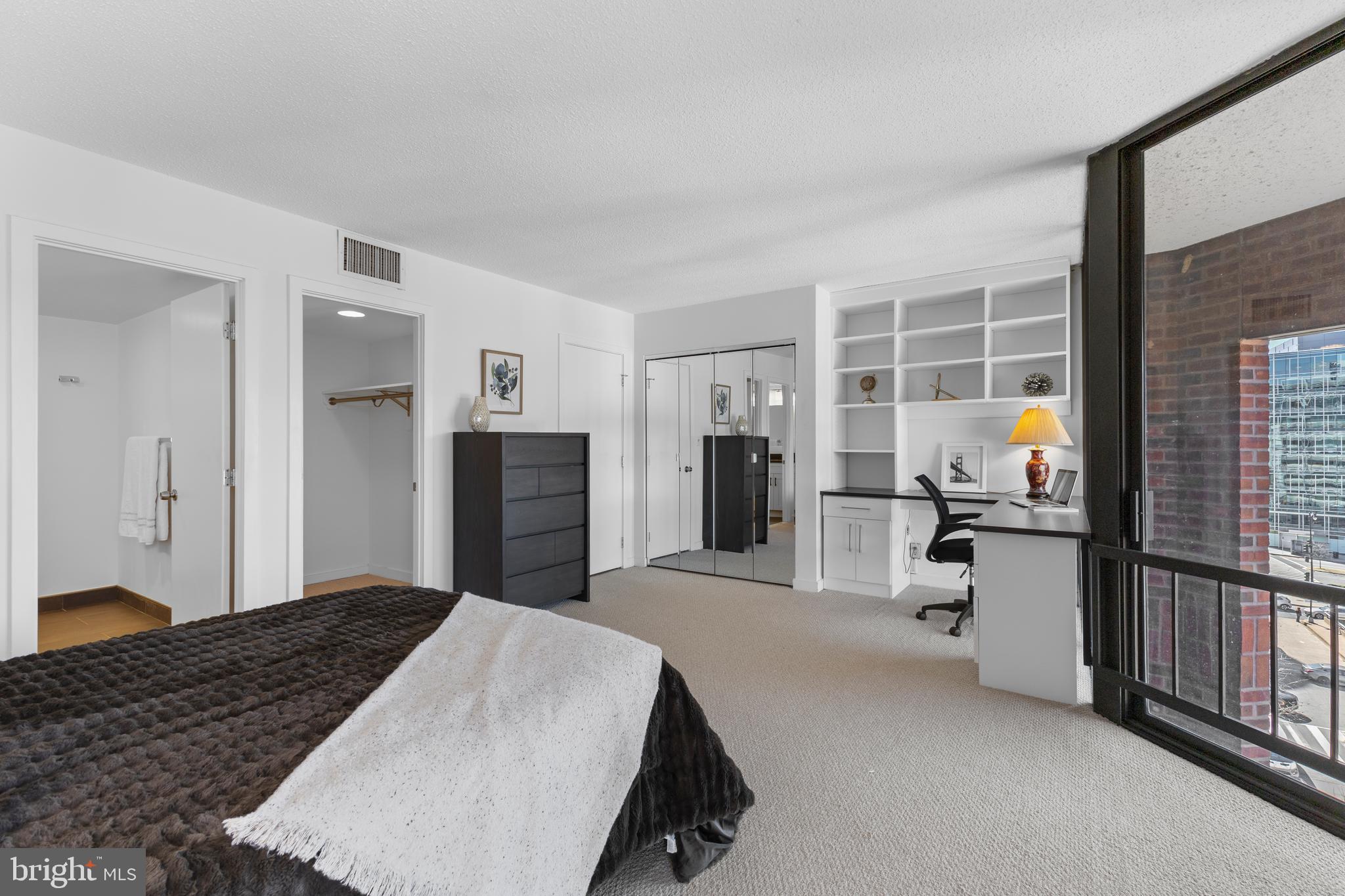 1099 22ND STREET NW 807