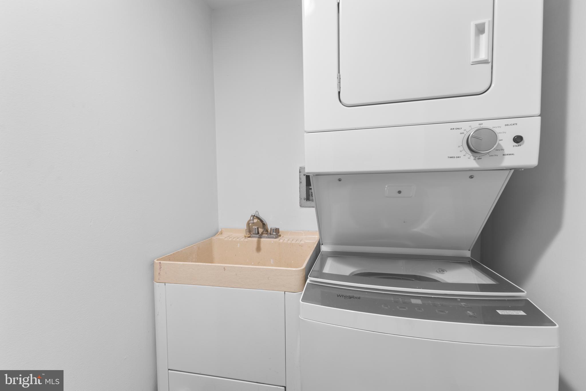 1099 22ND STREET NW 807