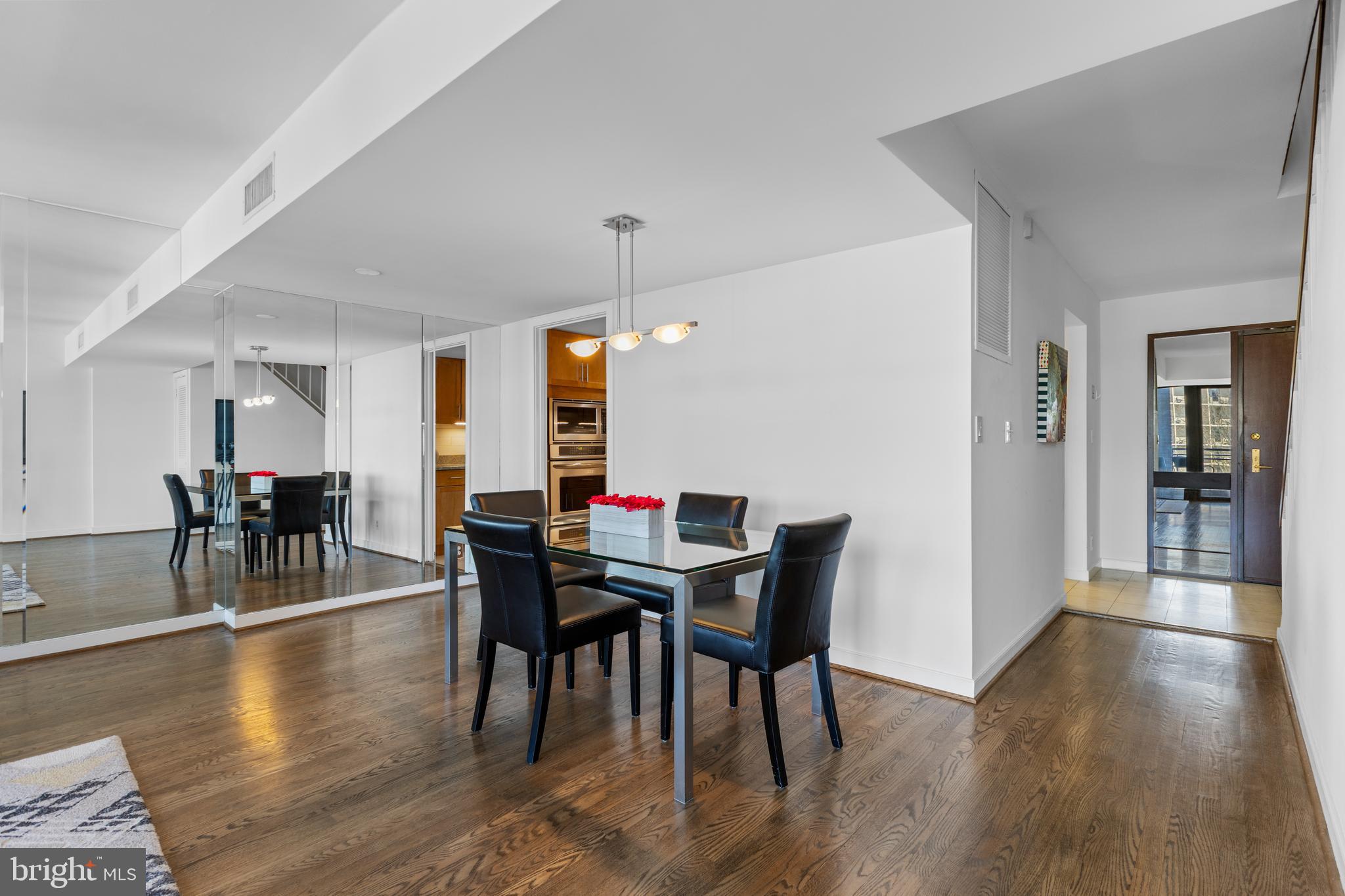 1099 22ND STREET NW 807