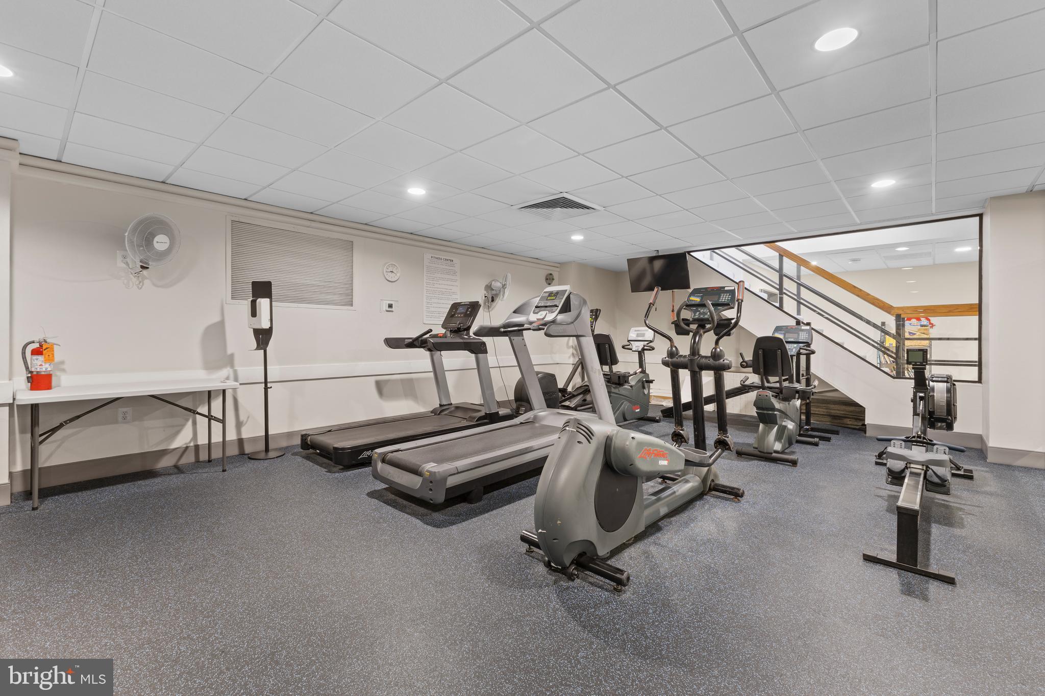 1099 22ND STREET NW 807