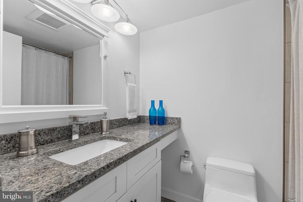 1099 22ND STREET NW 807