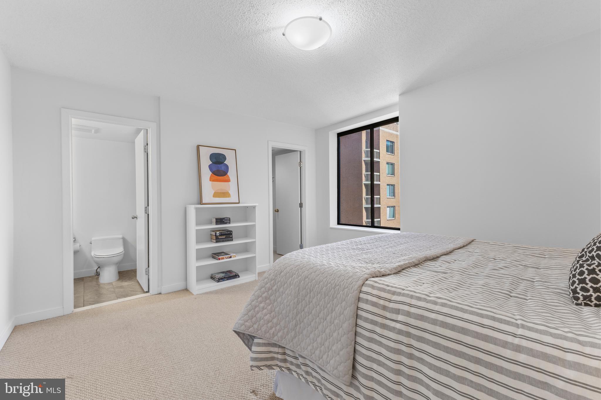 1099 22ND STREET NW 807