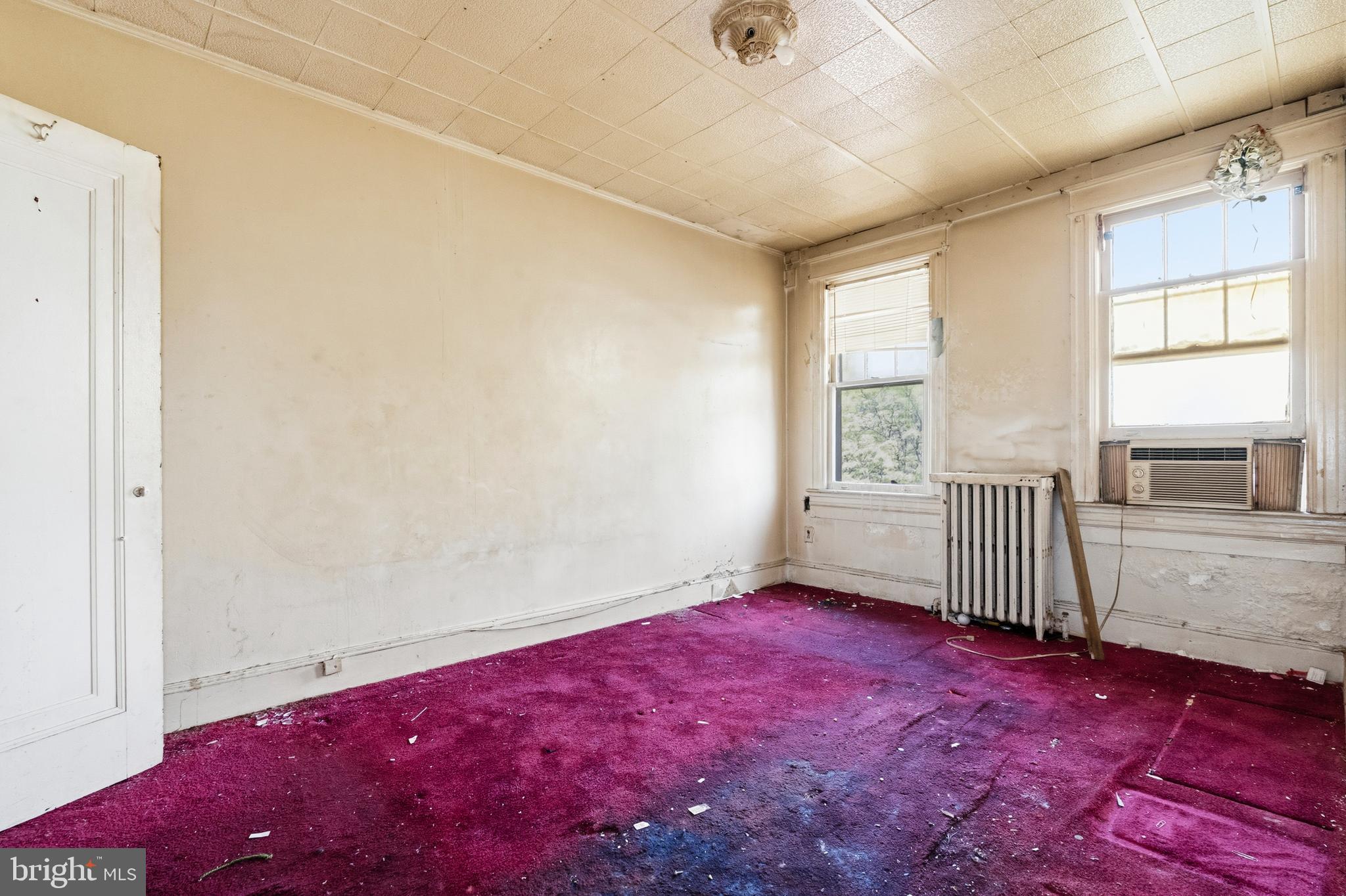 325 BRYANT STREET NE