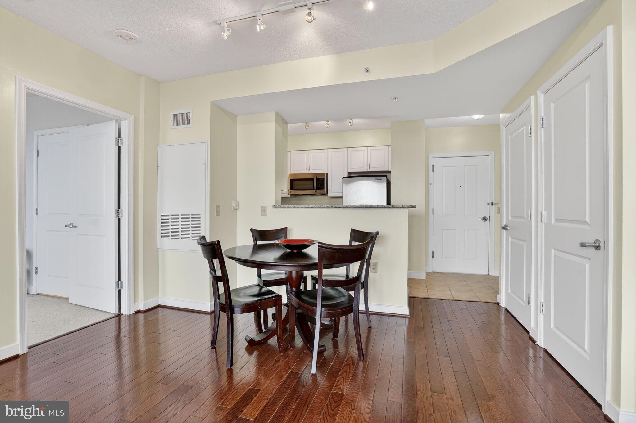 555 MASSACHUSETTS AVENUE NW 1318