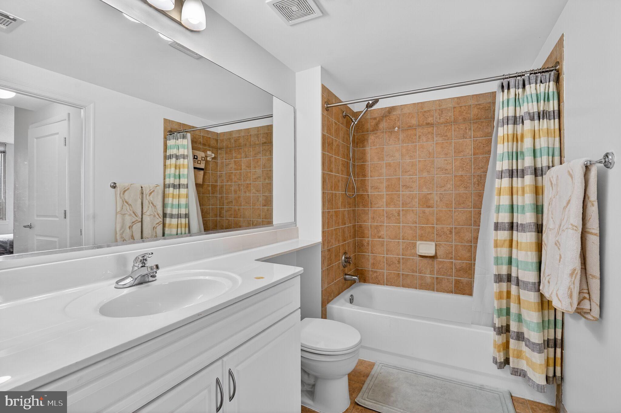 555 MASSACHUSETTS AVENUE NW 1318