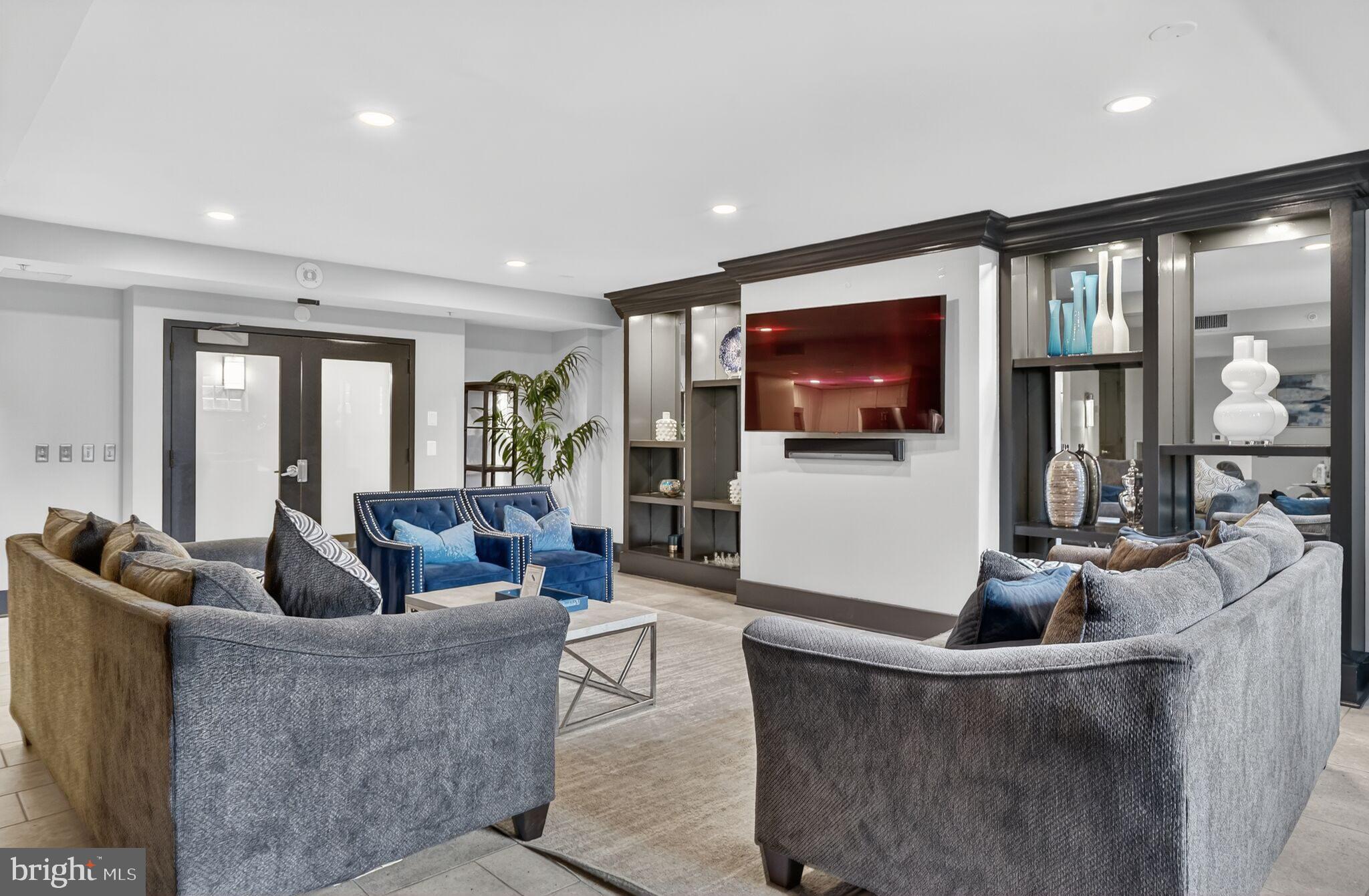 555 MASSACHUSETTS AVENUE NW 1318