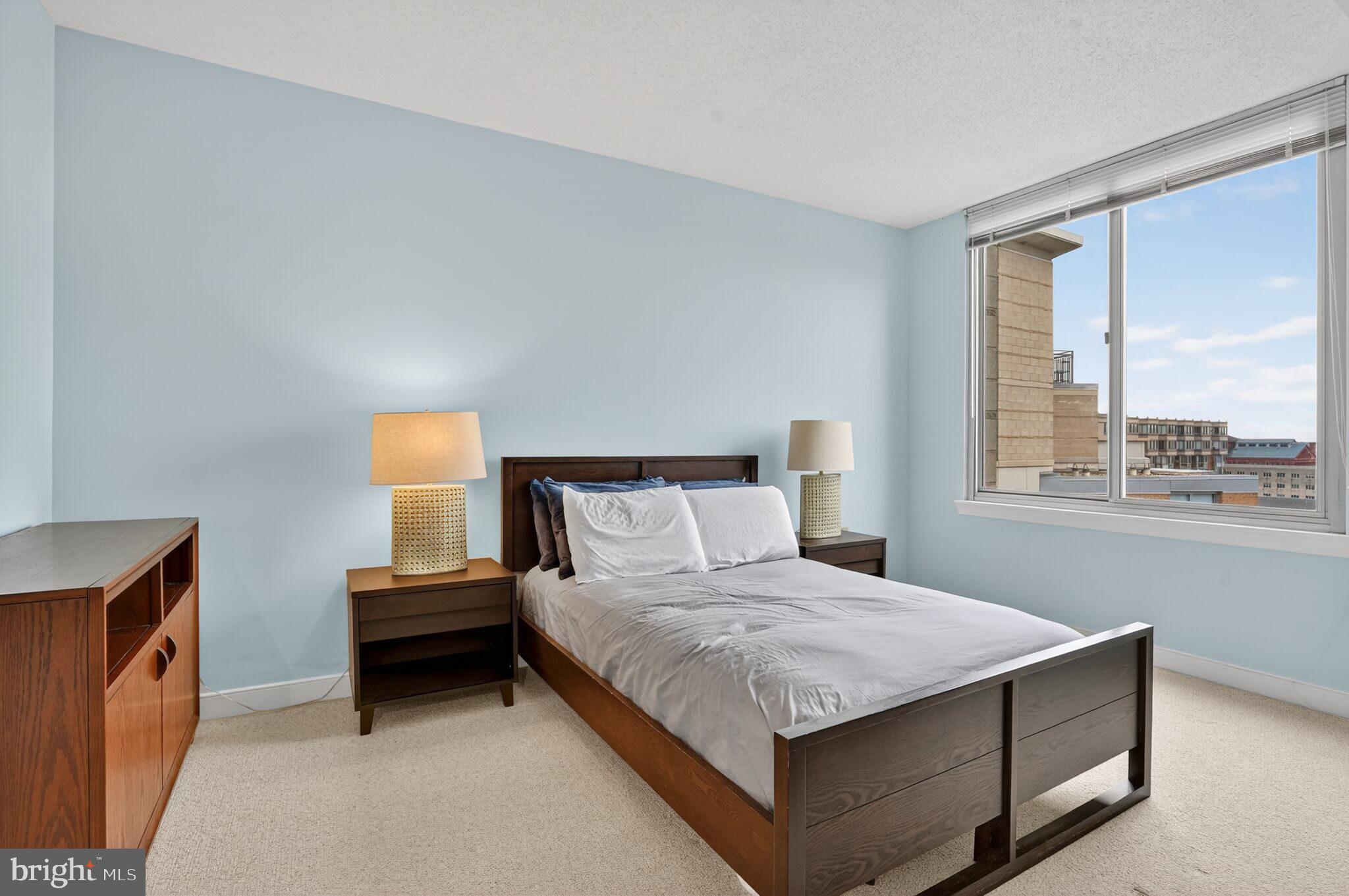 555 MASSACHUSETTS AVENUE NW 1318