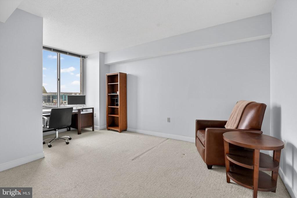 555 MASSACHUSETTS AVENUE NW 1318