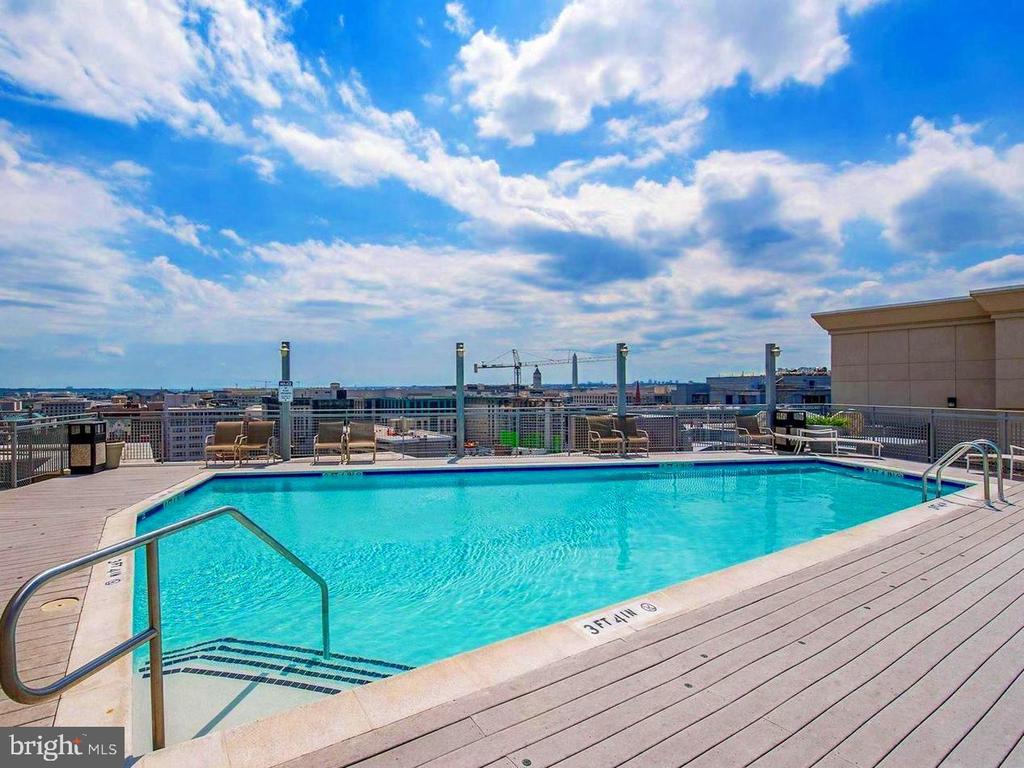 555 MASSACHUSETTS AVENUE NW 1318