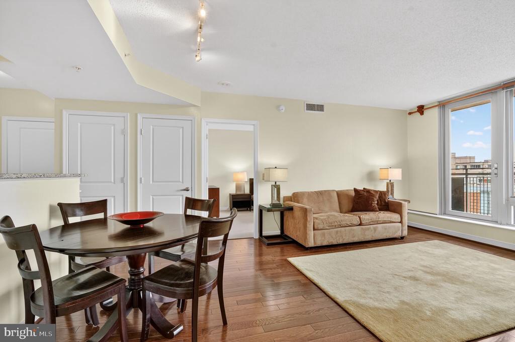 555 MASSACHUSETTS AVENUE NW 1318