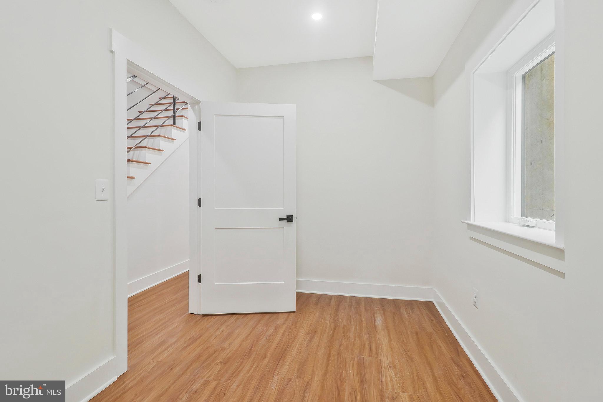 423 LAMONT STREET NW 1