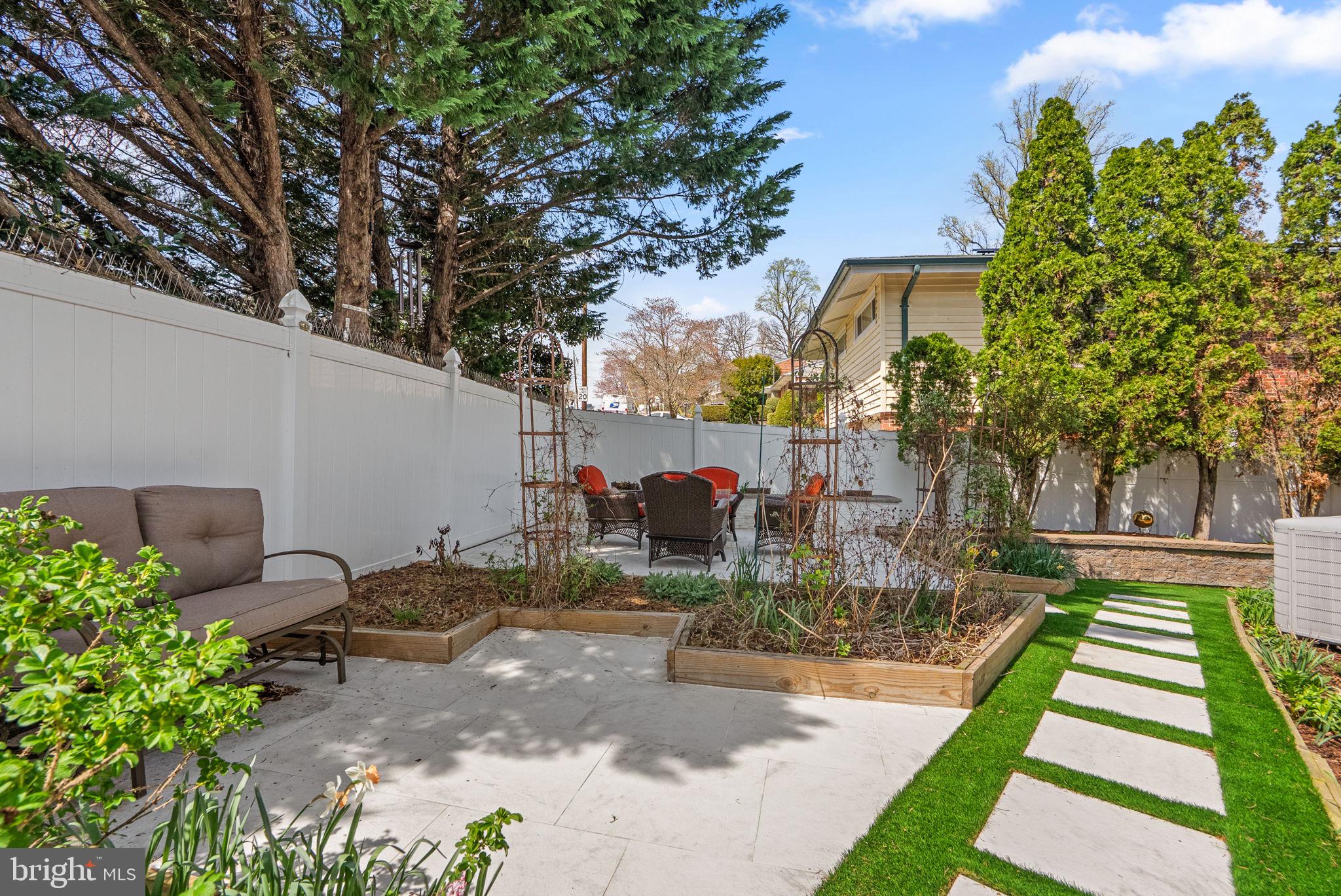 1700 VERBENA STREET NW