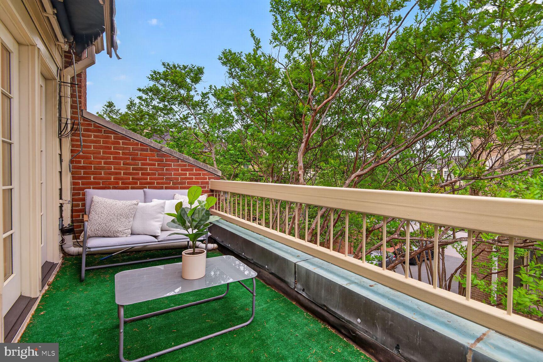 4383 WESTOVER PLACE NW