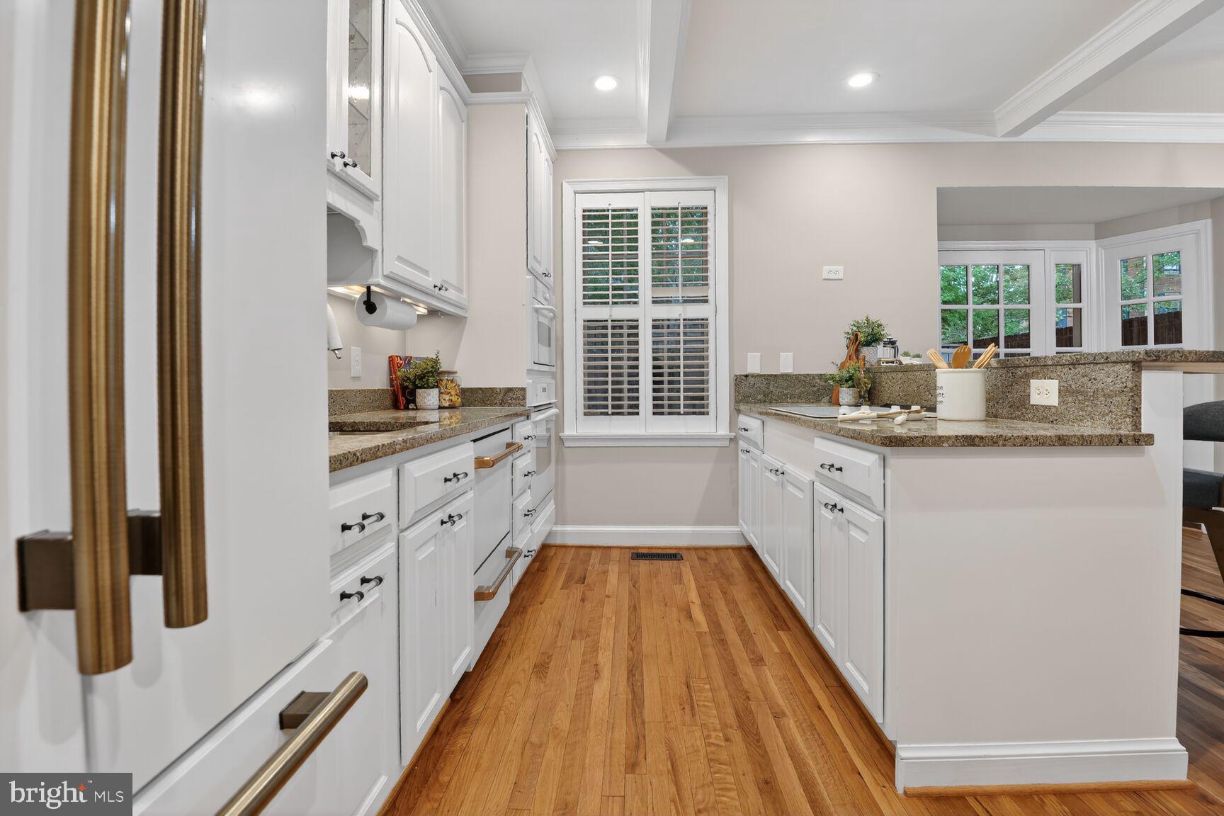 4383 WESTOVER PLACE NW