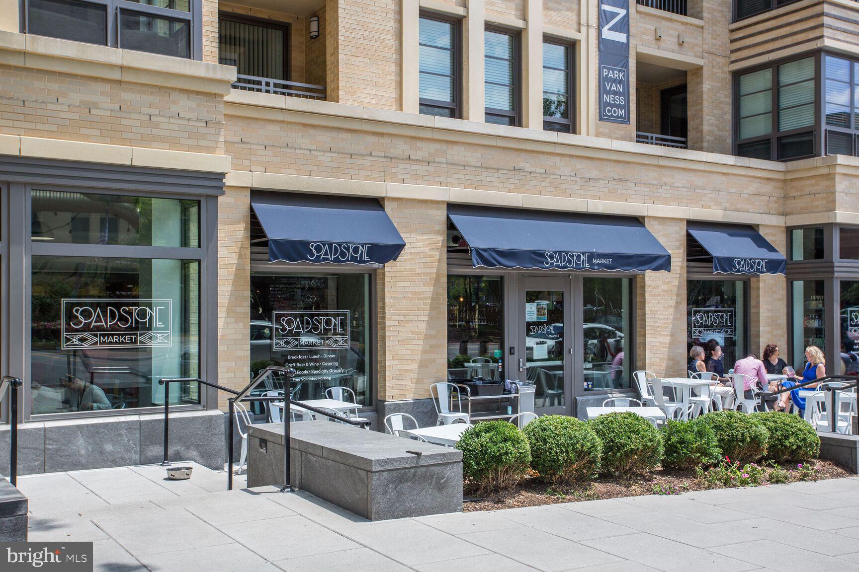 4383 WESTOVER PLACE NW