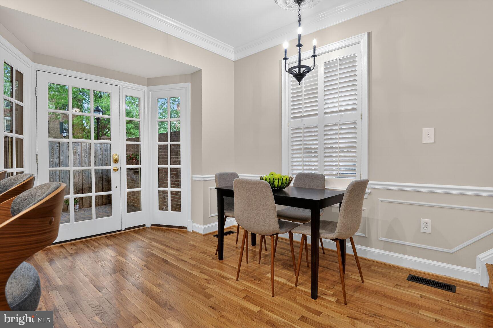 4383 WESTOVER PLACE NW