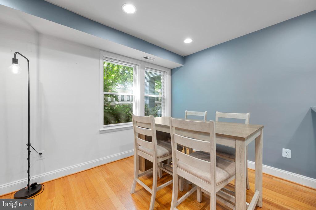 617 JEFFERSON STREET NW 102