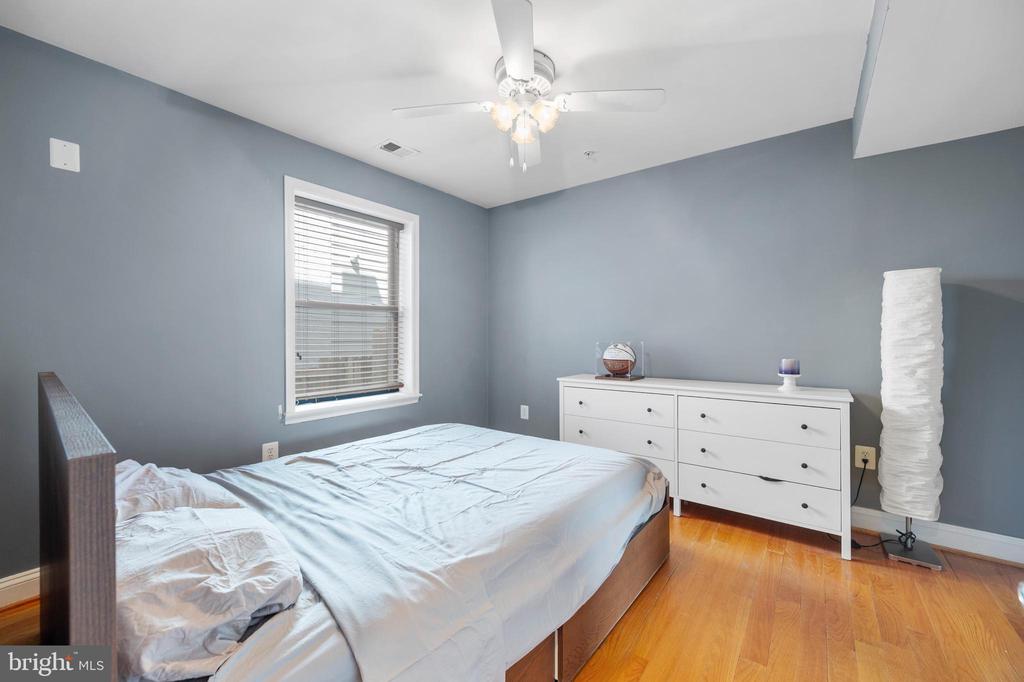 617 JEFFERSON STREET NW 102