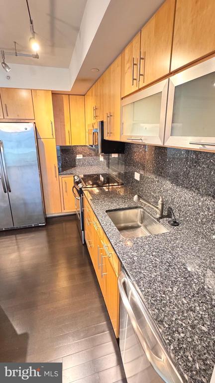 1025 1ST STREET SE 614