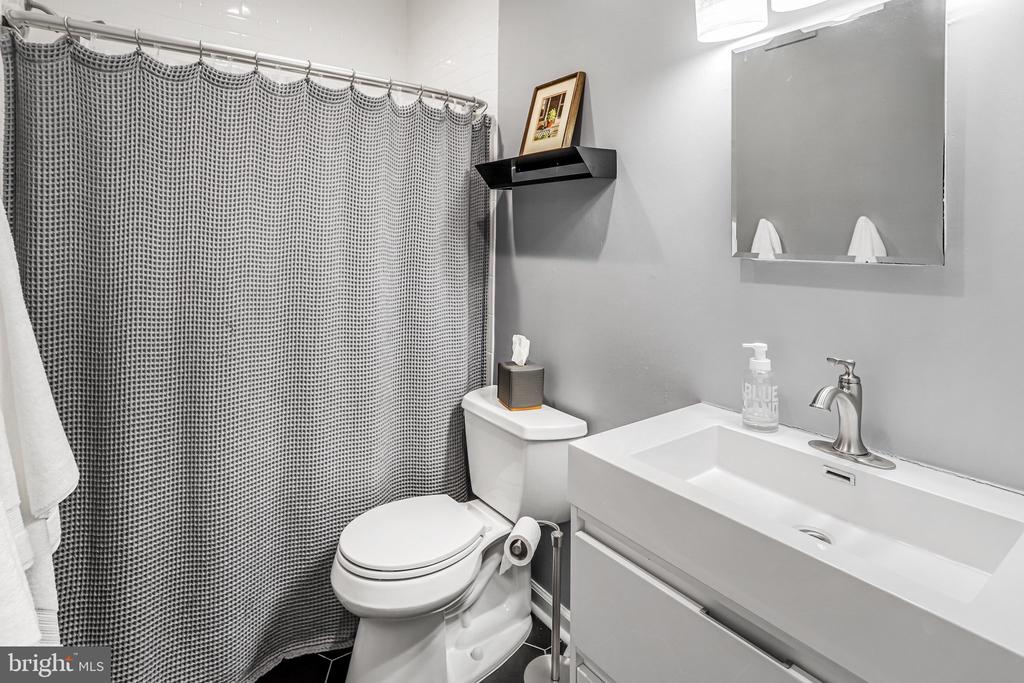212 3RD STREET NE A