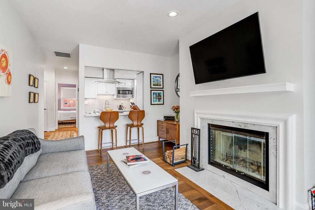 212 3RD STREET NE A