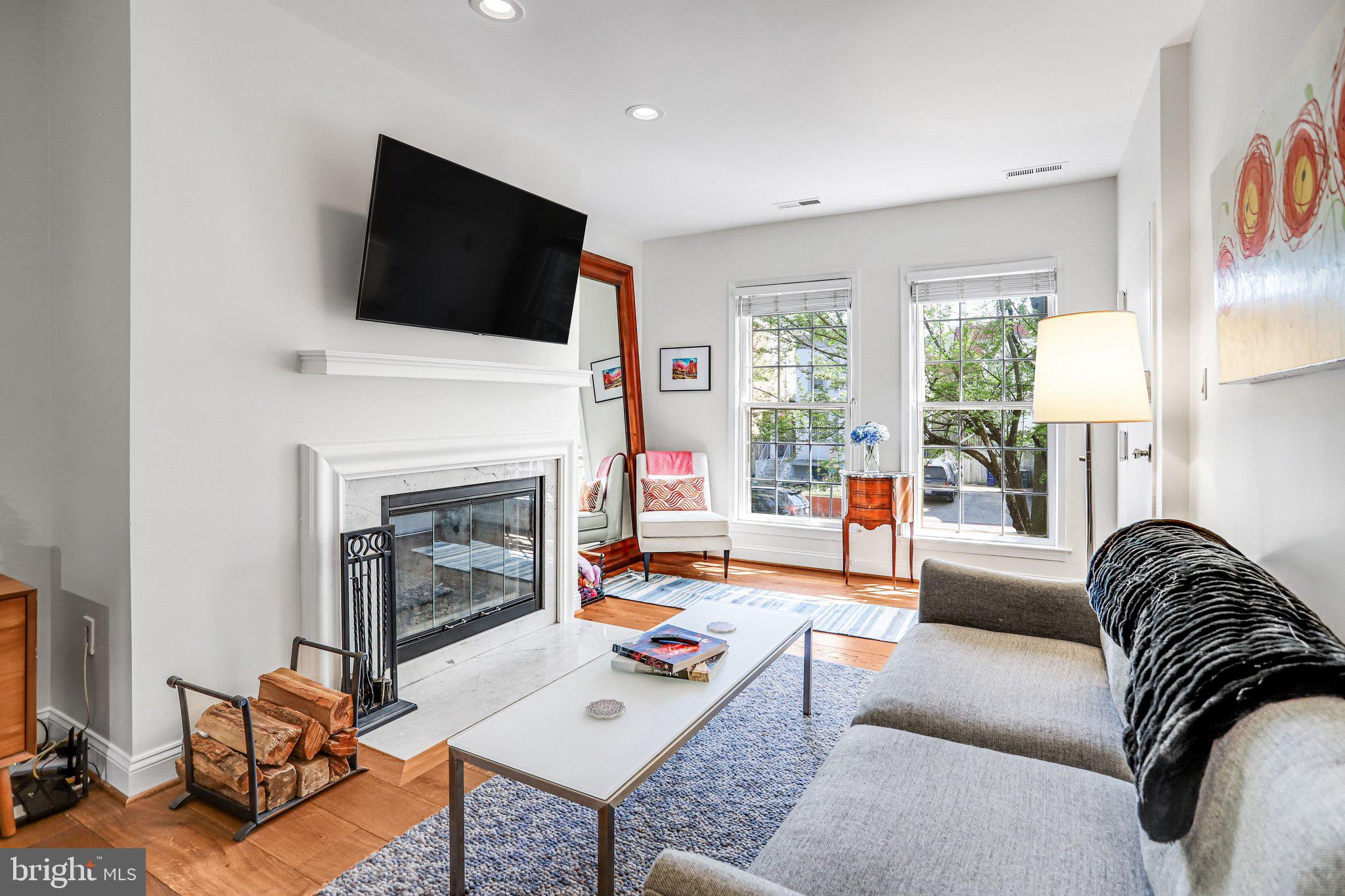 212 3RD STREET NE A
